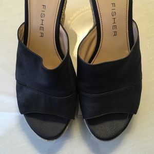 Marc Fisher wedges. EUC